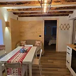 Rifugio Kristine 아파트 팔카데